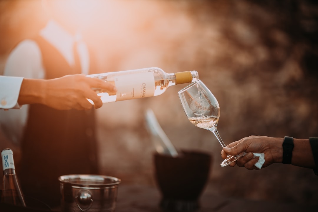 Blouge, the Red-White Blend Crossing Over