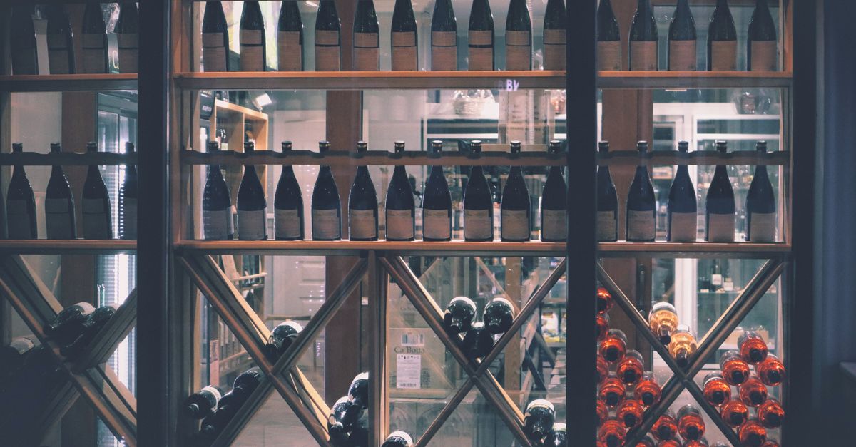 Trump Threatens 100% Tariffs on French Wine