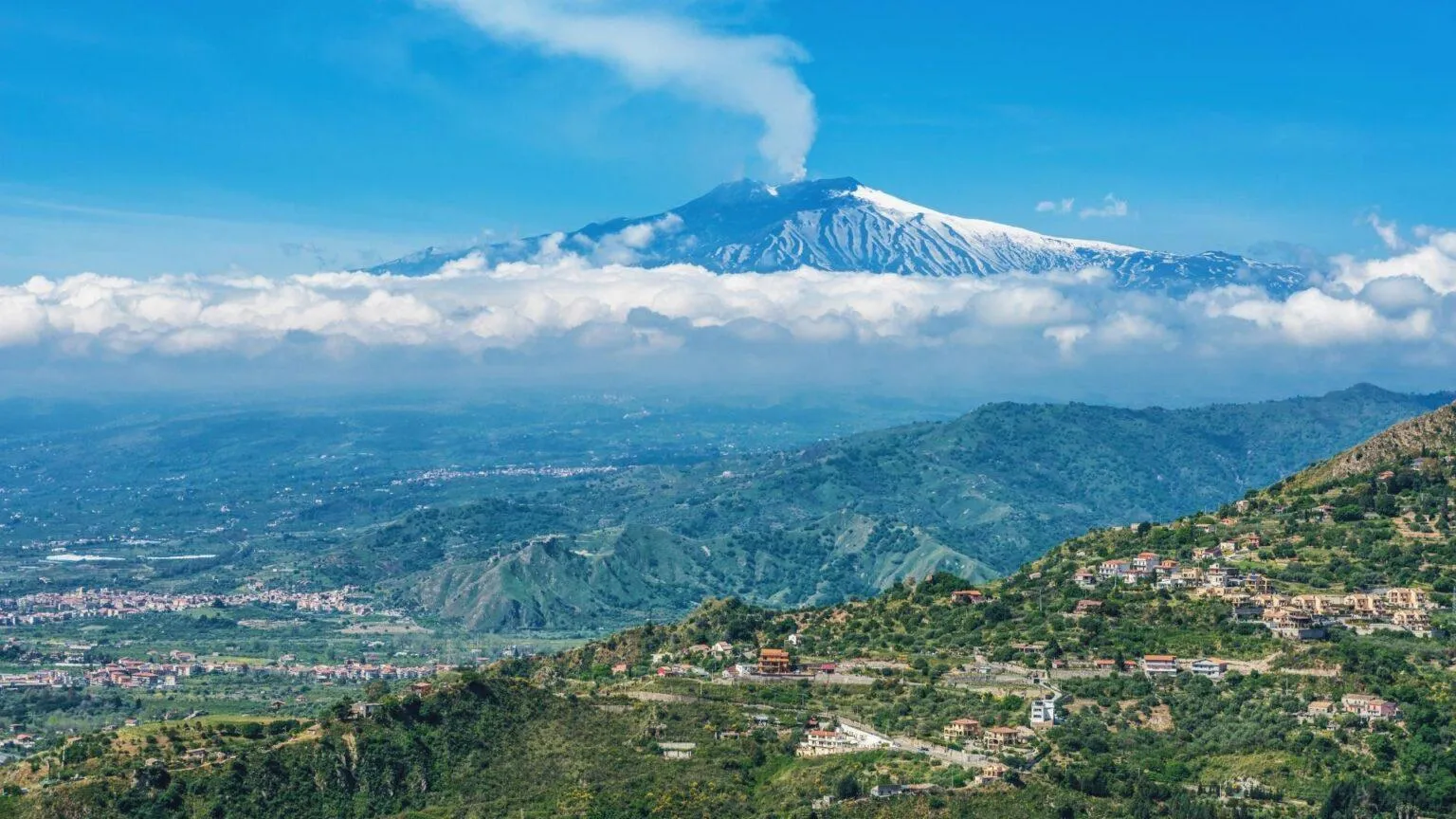 Wine Tasting: Wines from Mount Etna: Exploring Different Contradas
