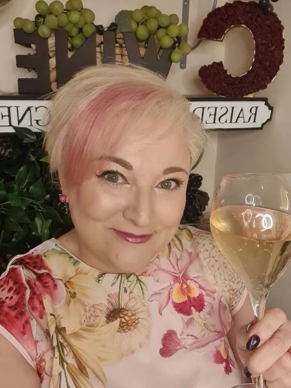 Fine Champagne Tasting (from Small Growers) WITH SABRAGE!